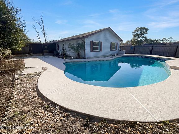 5th image of 6065 CAPRICE Drive