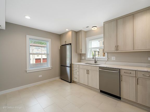 4th image of 1244 Brown St #1E