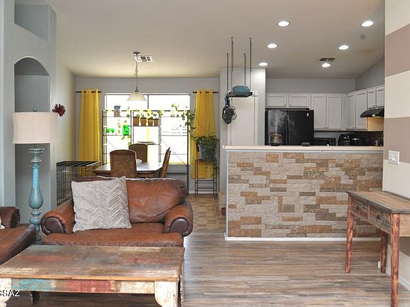 4th image of 7390 S Bass Ave
