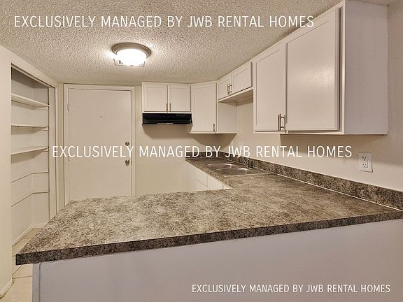 4th image of 7201 Arlington Expy APT 82