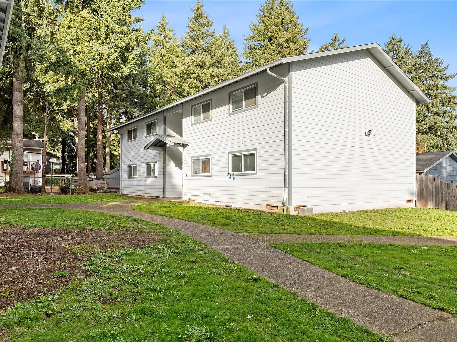 Briar Rose Apartments — Photo 3