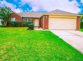 9122 Mackerel Dr, Texas City, TX 77591
