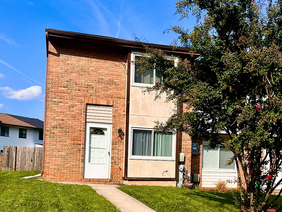 6450 Woodgreen Cir