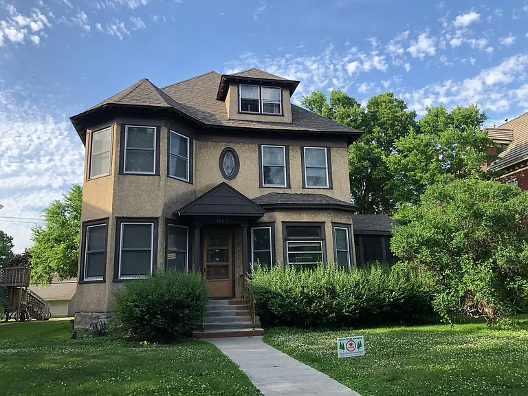 1863 Marshall Ave — Photo 1