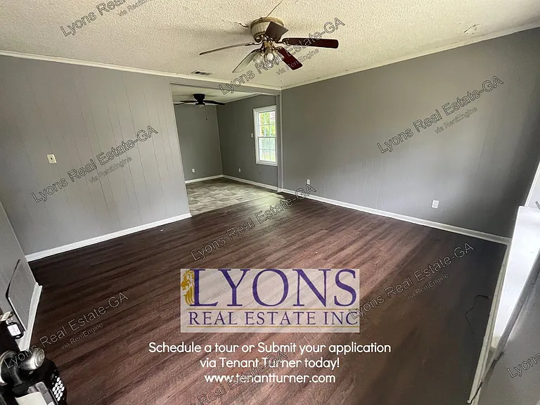 800 Ponderosa Dr — Photo 3