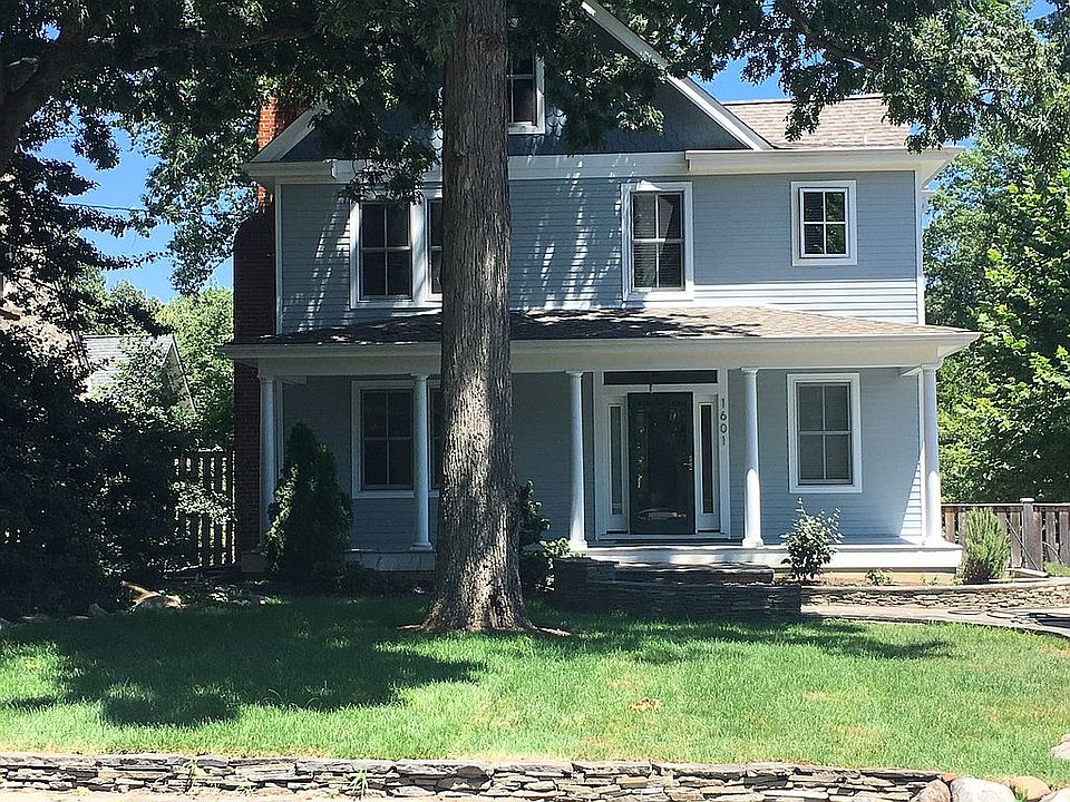 1st image of 1601 N Randolph St