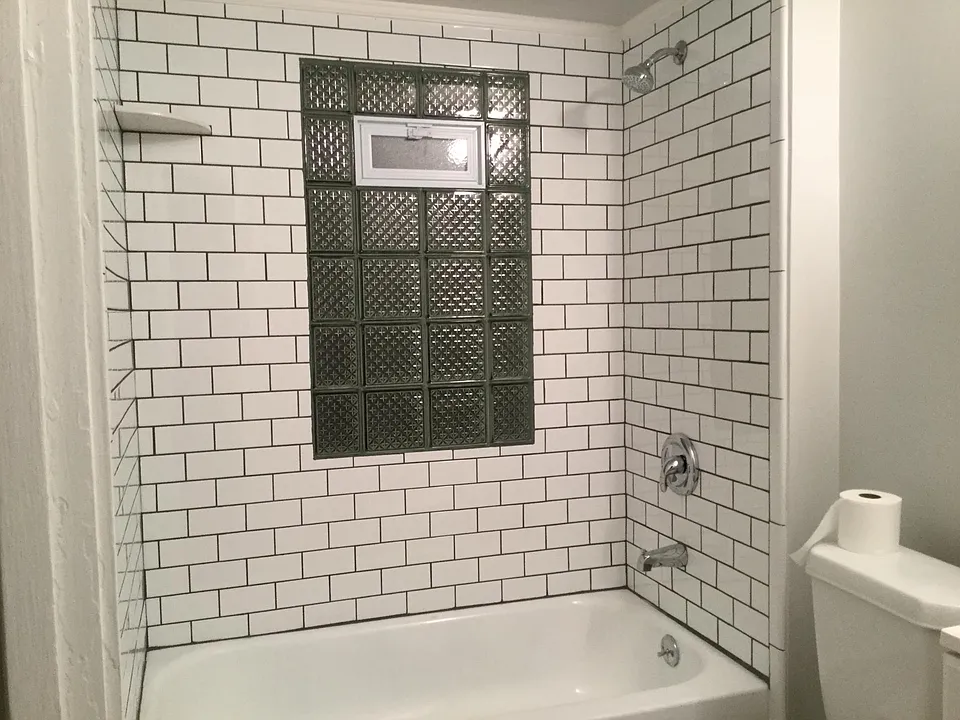 New tile and glass block window