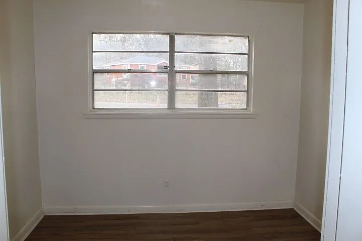 6 York Dr — Photo 7