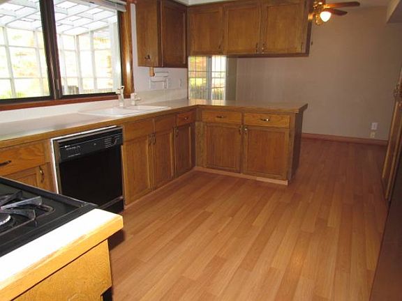 Big kitchen