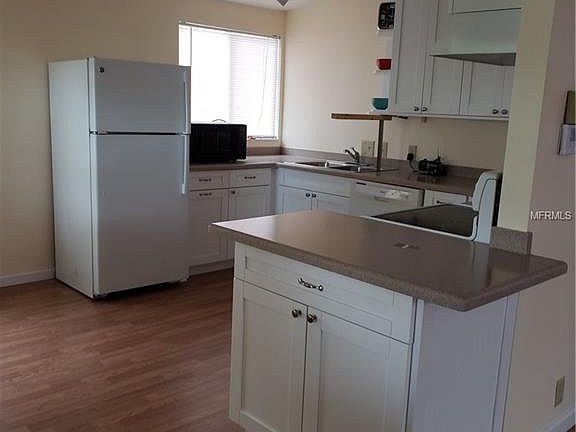 3rd image of 115 Tortola Way