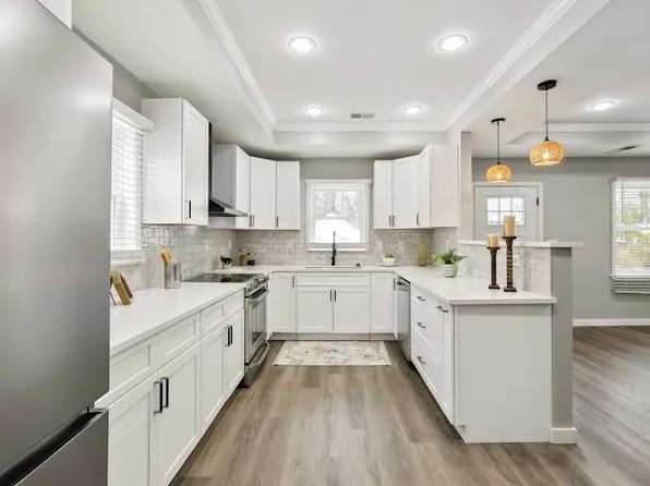 1406 Kennesaw Dr NW, Atlanta, GA 30318