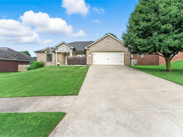 3704 SW Osprey Dr, Bentonville, AR 72713