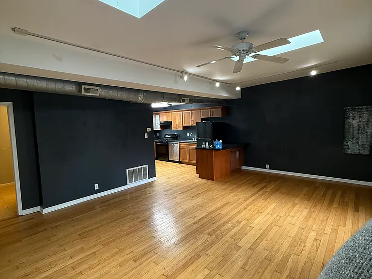 Open concept living,dining & kitchen area