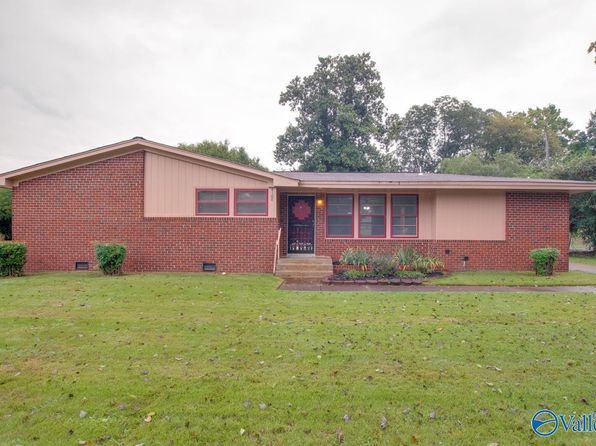 4108 Lakeview Dr NW