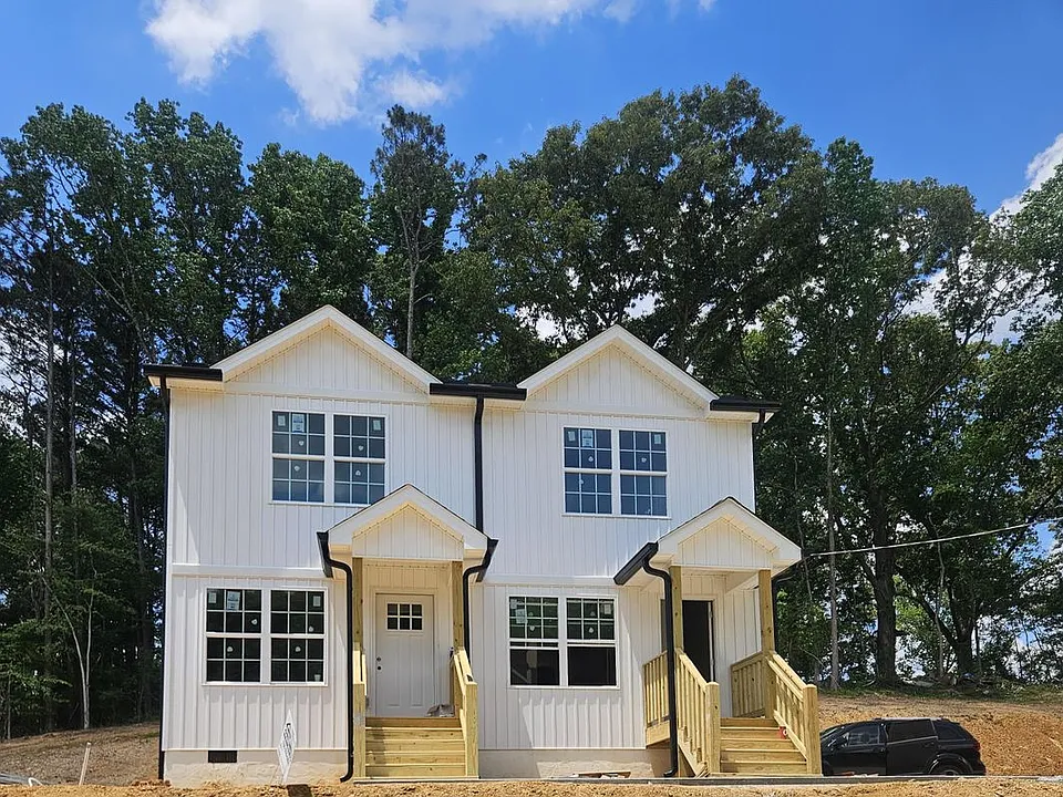 125 Harrison Ln SE