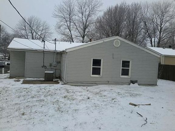 2nd image of 3309 Chippewa Ln
