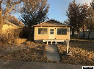 413 E Maple St, Rawlins, WY 82301