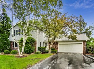 810 Shady Grove Ln, Buffalo Grove, IL