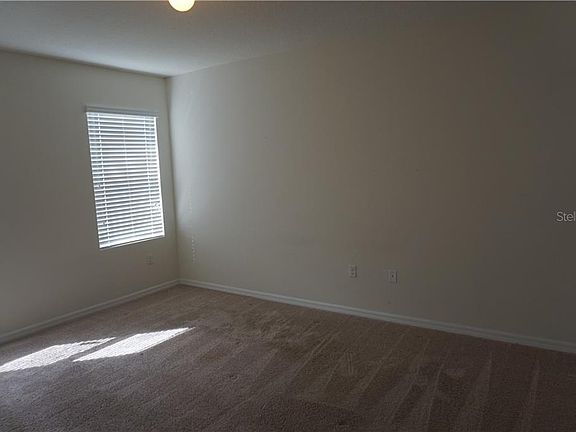 3rd image of 909 Freedom Blvd