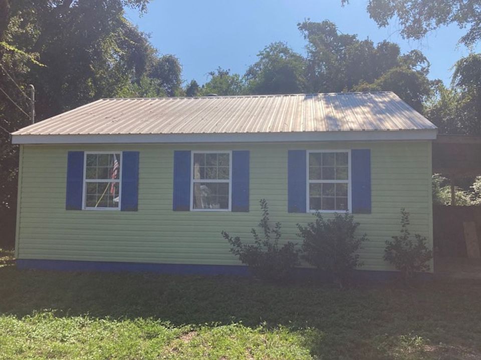 1st image of 340 Stone Cir