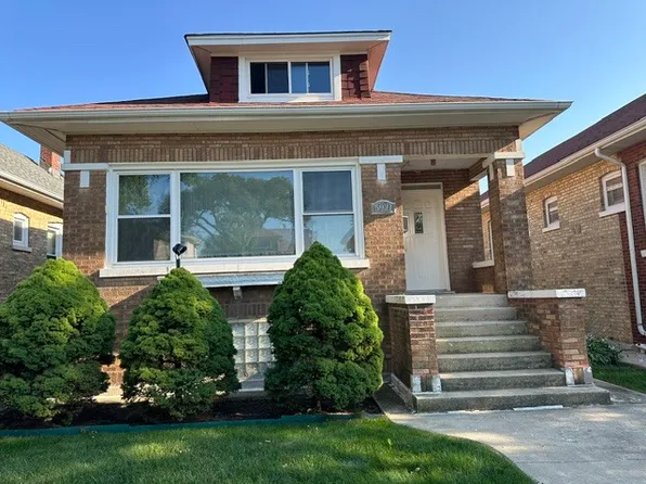 5921 W Berenice Ave, Chicago, IL 60634