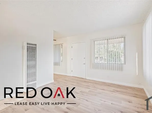 16711 Civic Center Dr APT 4, Bellflower, CA 90706