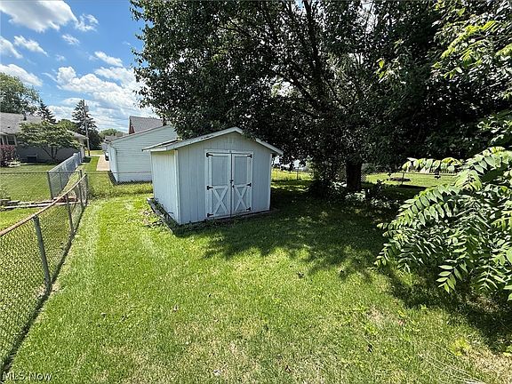4th image of 2916 Joseph Pl NW