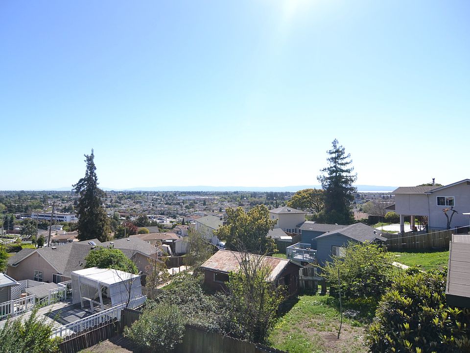 1st image of 2113 Placer Dr
