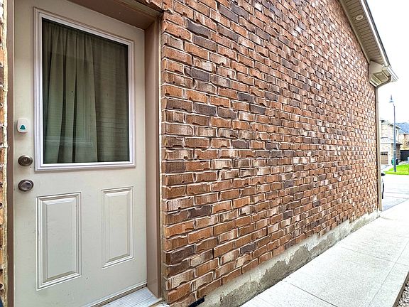 3rd image of 126 Martin Byrne Dr