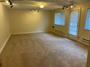7424 4th Ave NE #3, Seattle, WA 98115