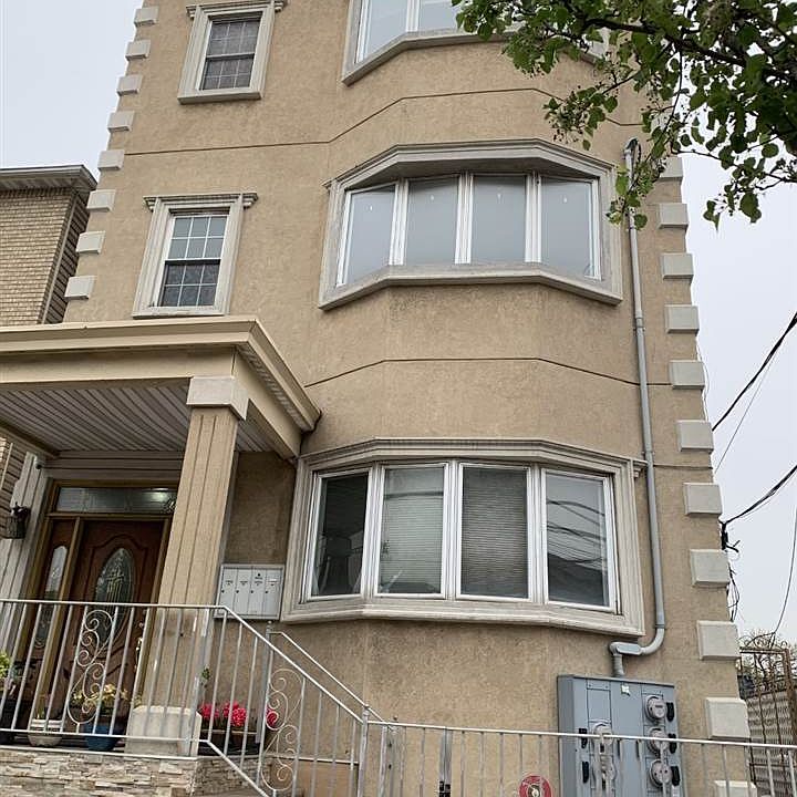Building Photo 3