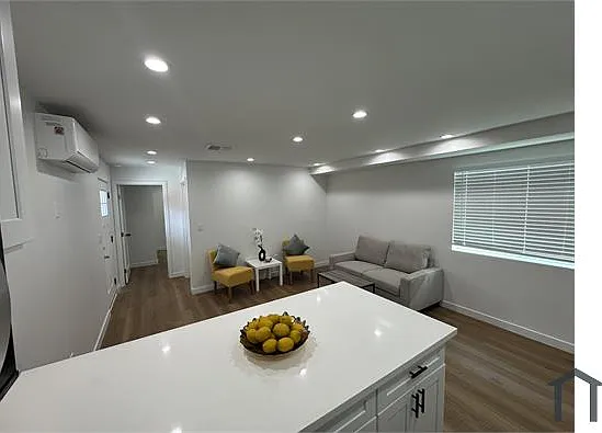1307 E 46th St #1305-5 — Photo 5