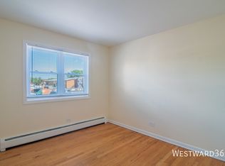 9654 Golf Terrace Plains 1w #Des-1, Des Plaines, IL 60016