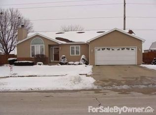 598 Meadows Rd S, Bourbonnais, IL 60914