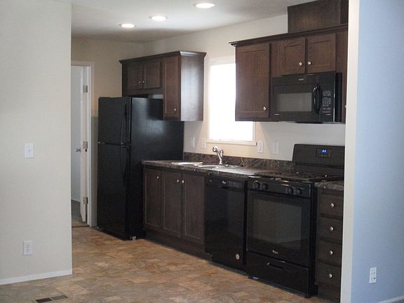 3rd image of 171 Spear St SW #81