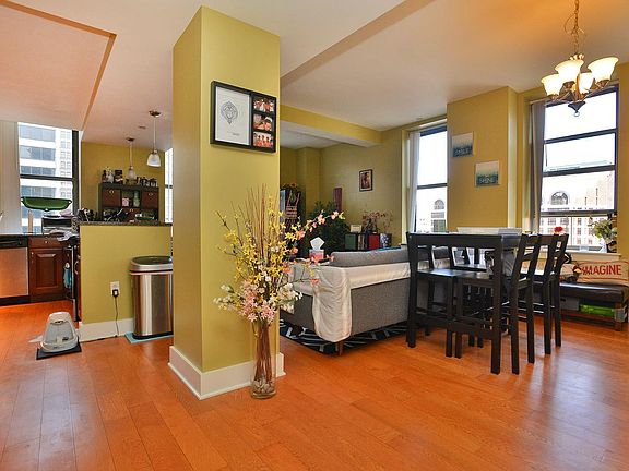 4th image of 314 N Broadway Ave APT 1301