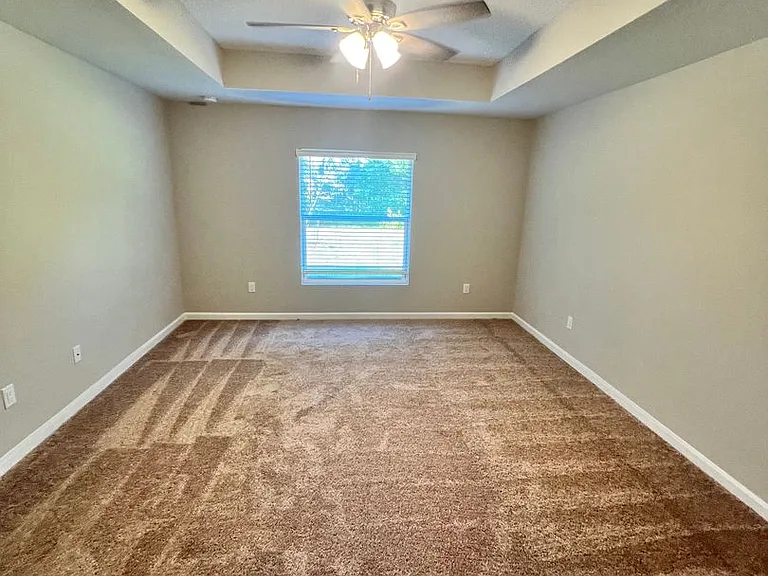 5951 NW Baynard Dr — Photo 30