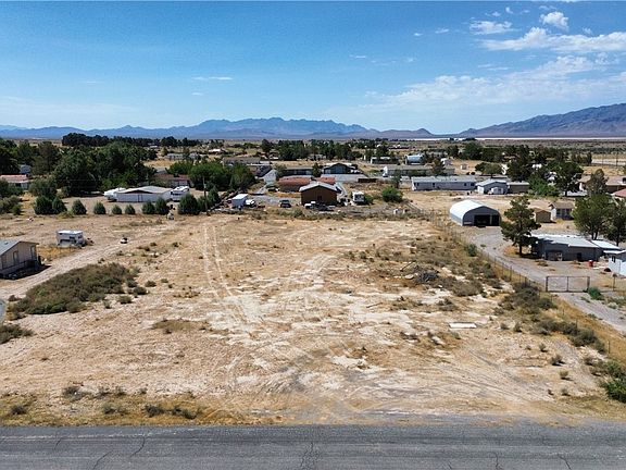 3rd image of 3101 E Navajo Blvd