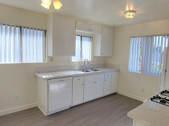 4th image of 4036 Morrell St APT B