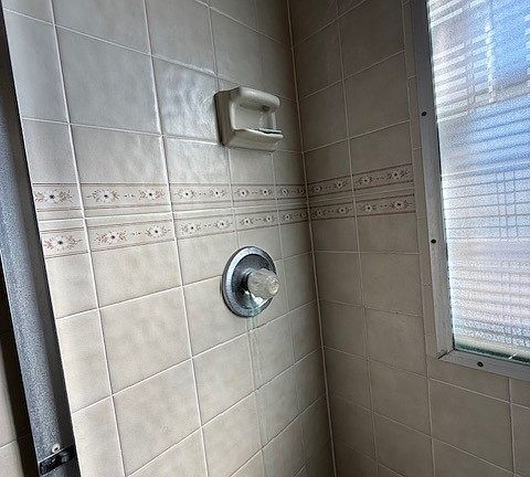 4th image of 86 W Gore St #2