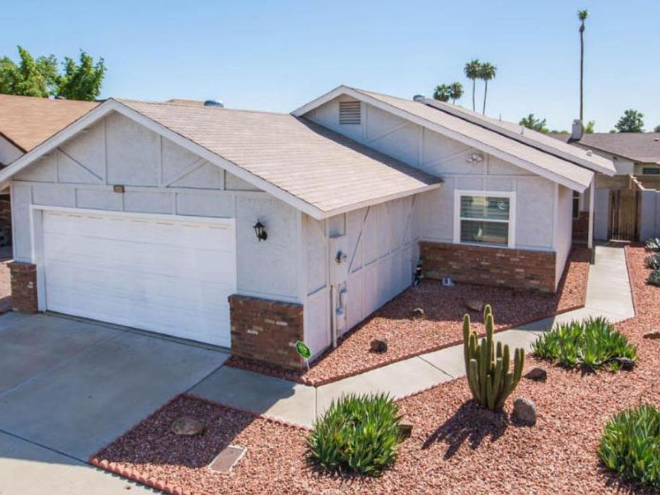 1st image of 6609 W Poinsettia Dr