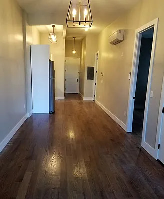 Rented by Lilia Anastasiadis, LREB | media 46