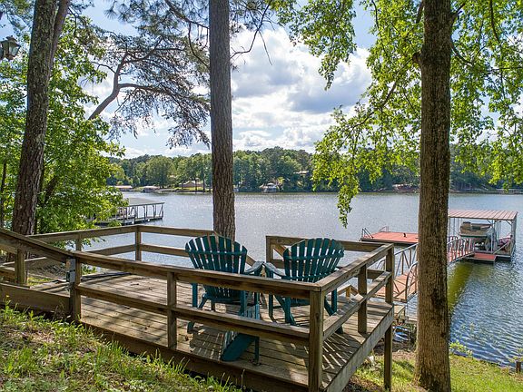 Image 2: Deck At Water