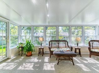 13905 Grant Pl, Elm Grove, WI 53122