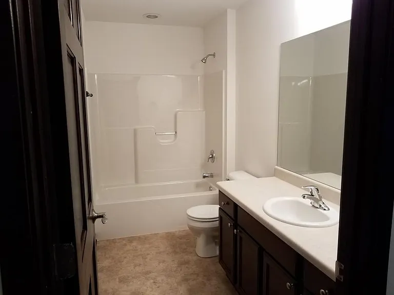 746 Prospect Dr — Photo 3