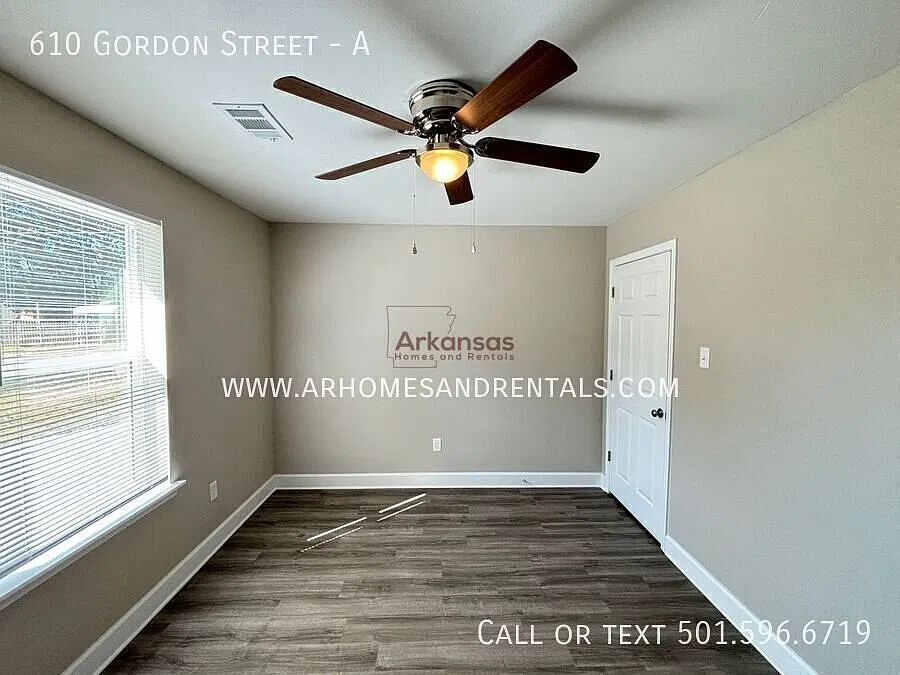 $500 Deposit! Move-In Special! ~ 610 Gordon St - Unit A | 2 Bedrooms | 1 Bathroom — Photo 4