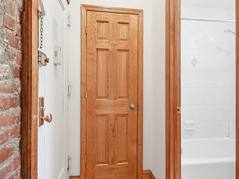 312 W 48th St #16 — Photo 7