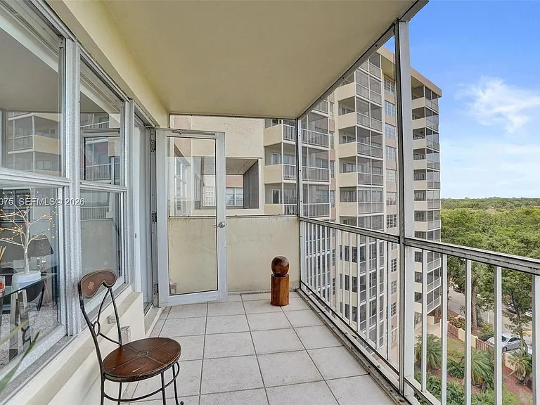 10777 W Sample Rd #718 — Photo 22