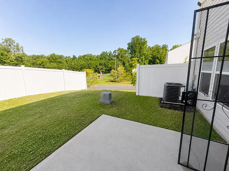 227 Stonyway Ln — Photo 8