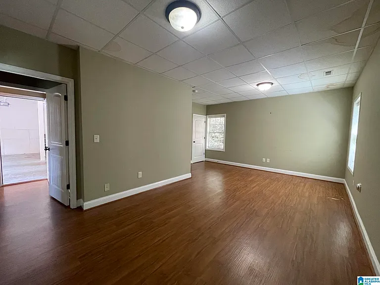 208 Castlehill Dr — Photo 17